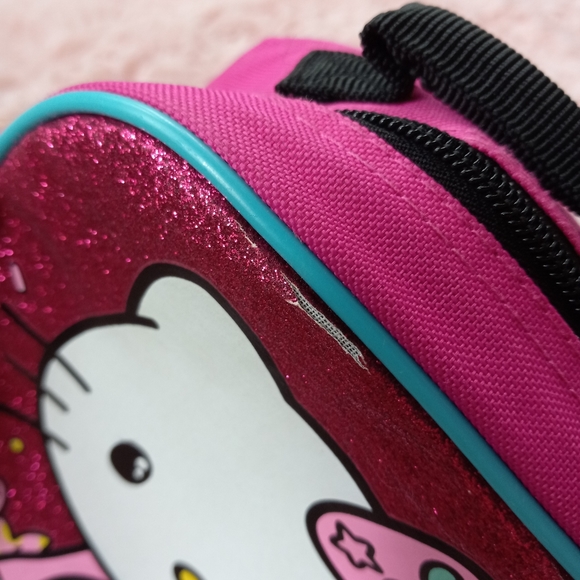 SOLD! Hello Kitty y2k glittery insulated lunch tote! EUC! Vintage kawaii sanrio! - Picture 3 of 15